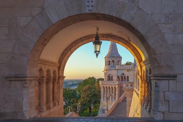 Viviendo la‌ Noche de Budapest: Una Aventura Nocturna Sin Igual