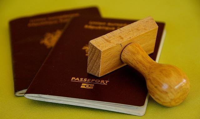 Pasaporte y validez: Asegurando ⁢que tu pasaporte ​esté en⁢ regla